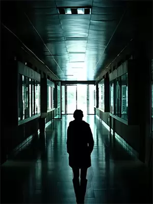 黑暗中的烛光任务怎么做