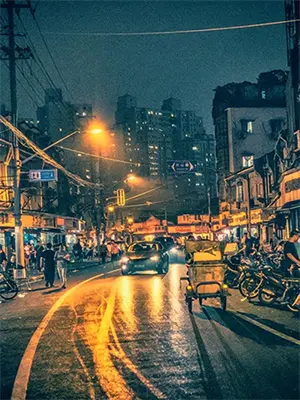 雾萦港湾怎么去钟楼